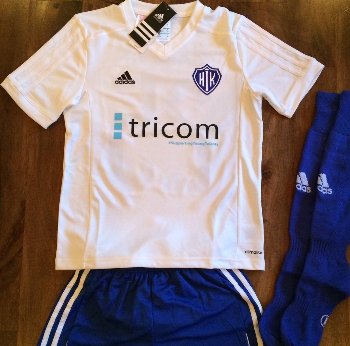 Tricom sponsorat