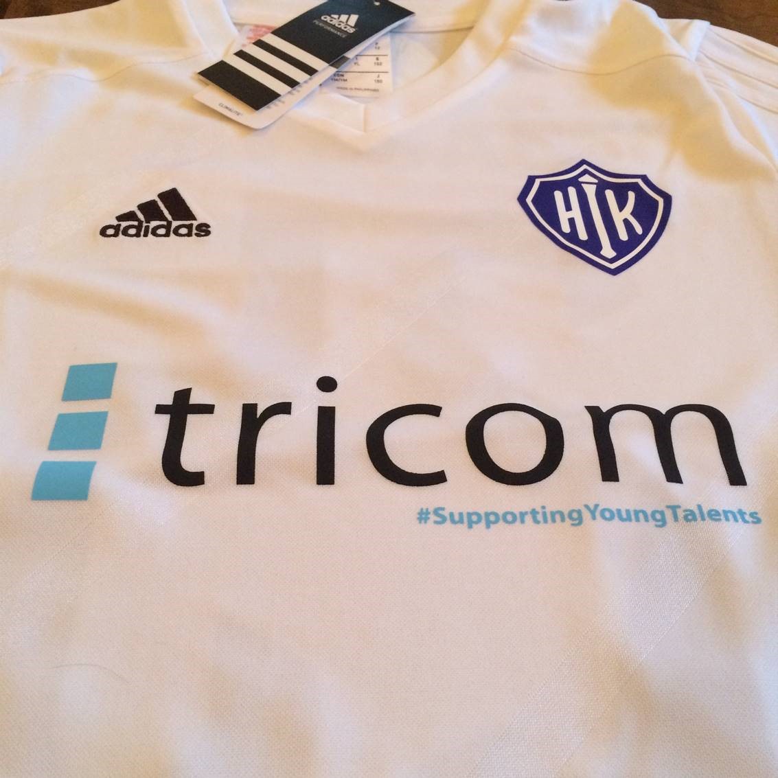 Tricom sponsorat